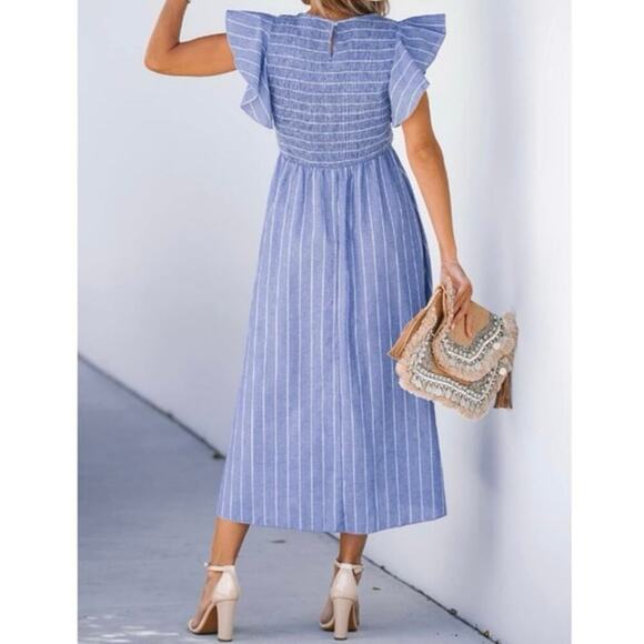 Cupshe Blue Pinstriped Smocked Maxi Beach Dress Ruffle Cap Sleeve Size Large NEW - Picture 2 of 13